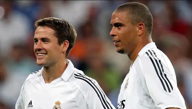 目前效力于 目前效力于